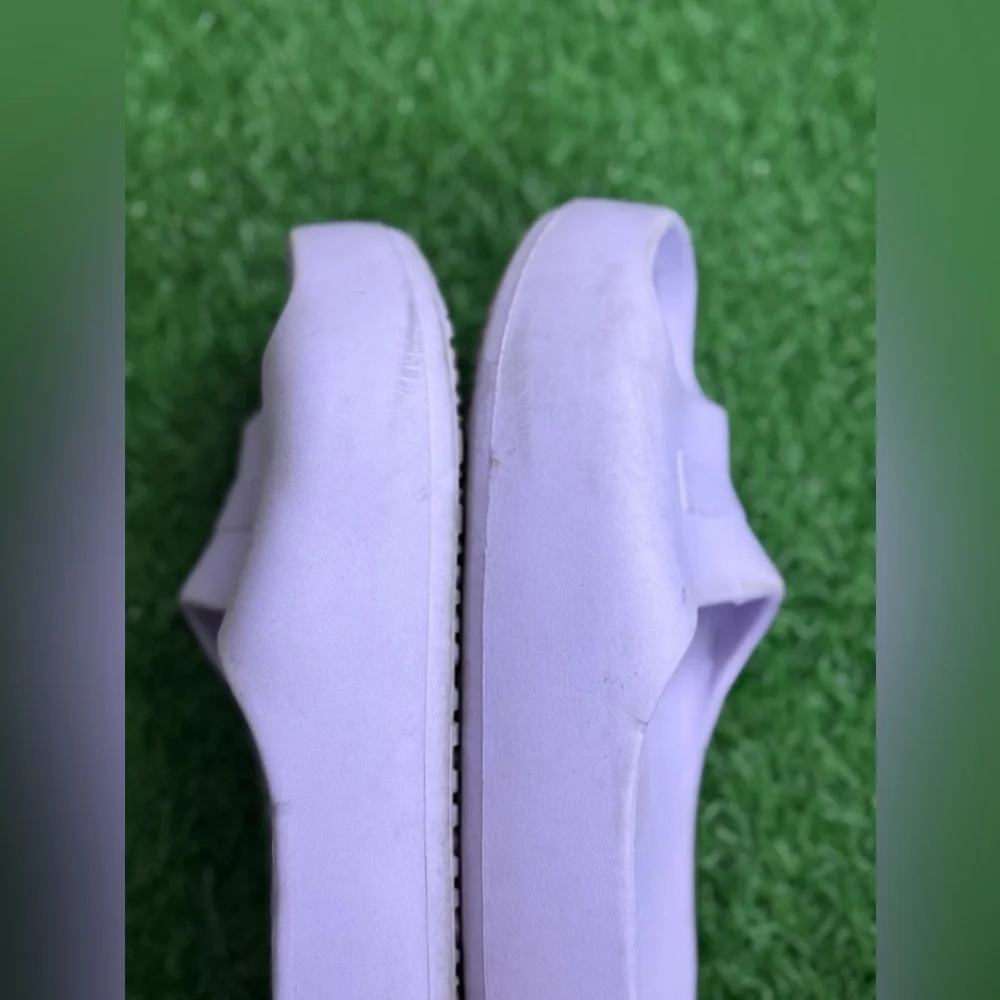 PUMA Kids Purple Slides‎ Size 6